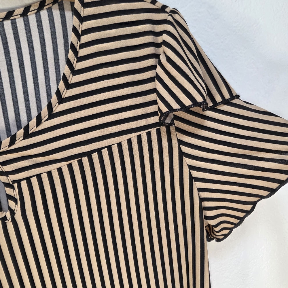 Atelier 29 Blouse Top Size Large Vertical Stiped Ruffle Short Sleeves - Picture 6 of 15